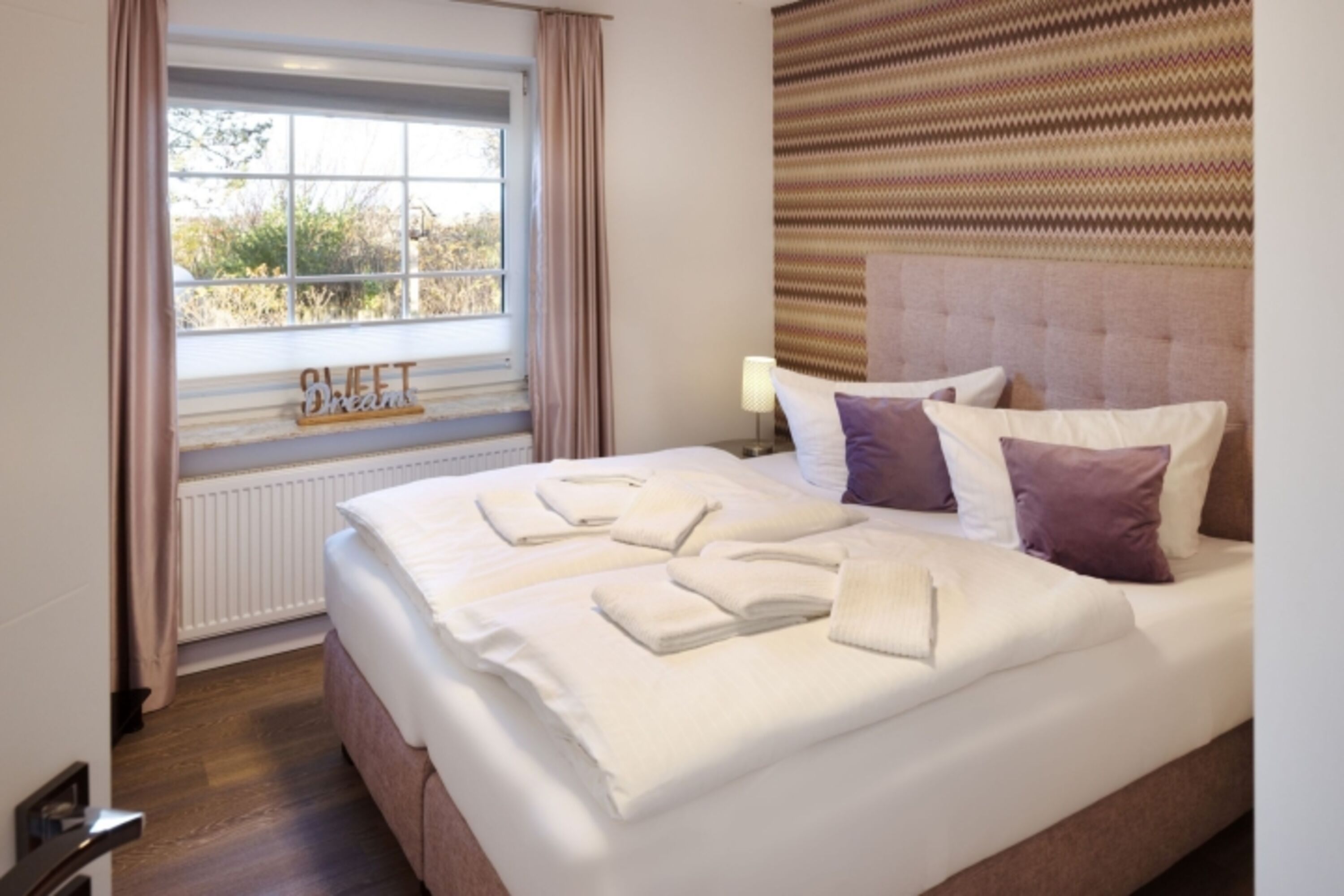 Schlafzimmer eins