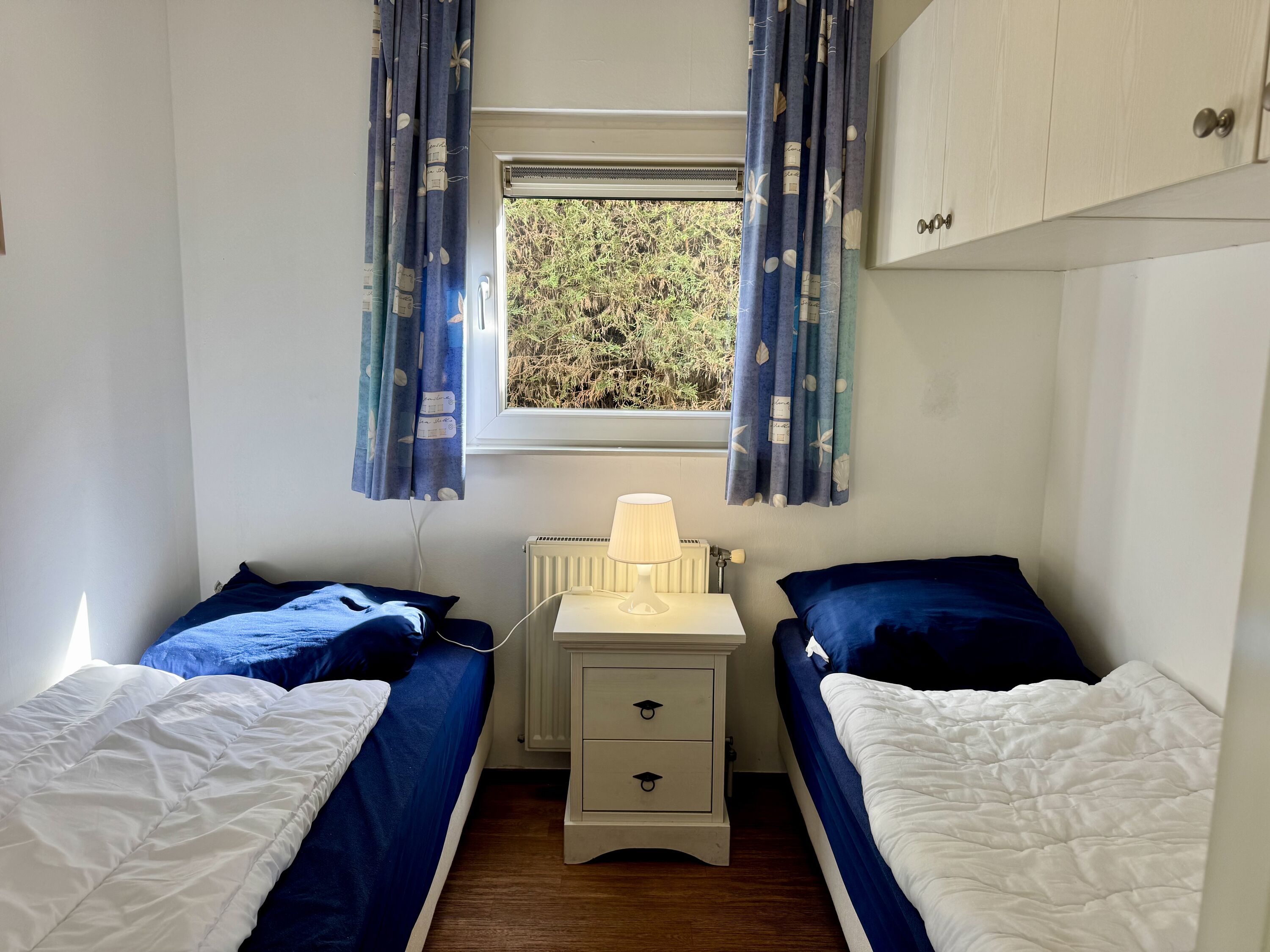 Das zweite Schlafzimmer eignet sich hervorragend für Kinder