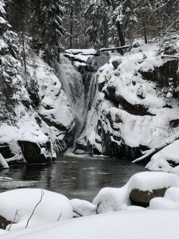 Wasserfall ca. 15 km vom Ferienhaus entfernt.