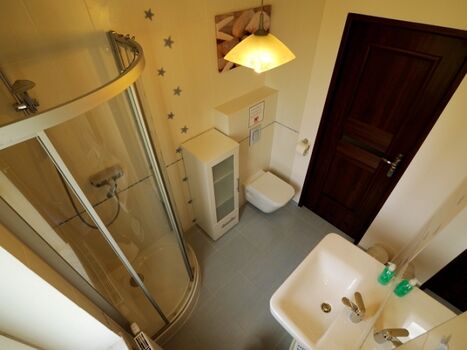 Bad 1 unten im Erdgeschoss