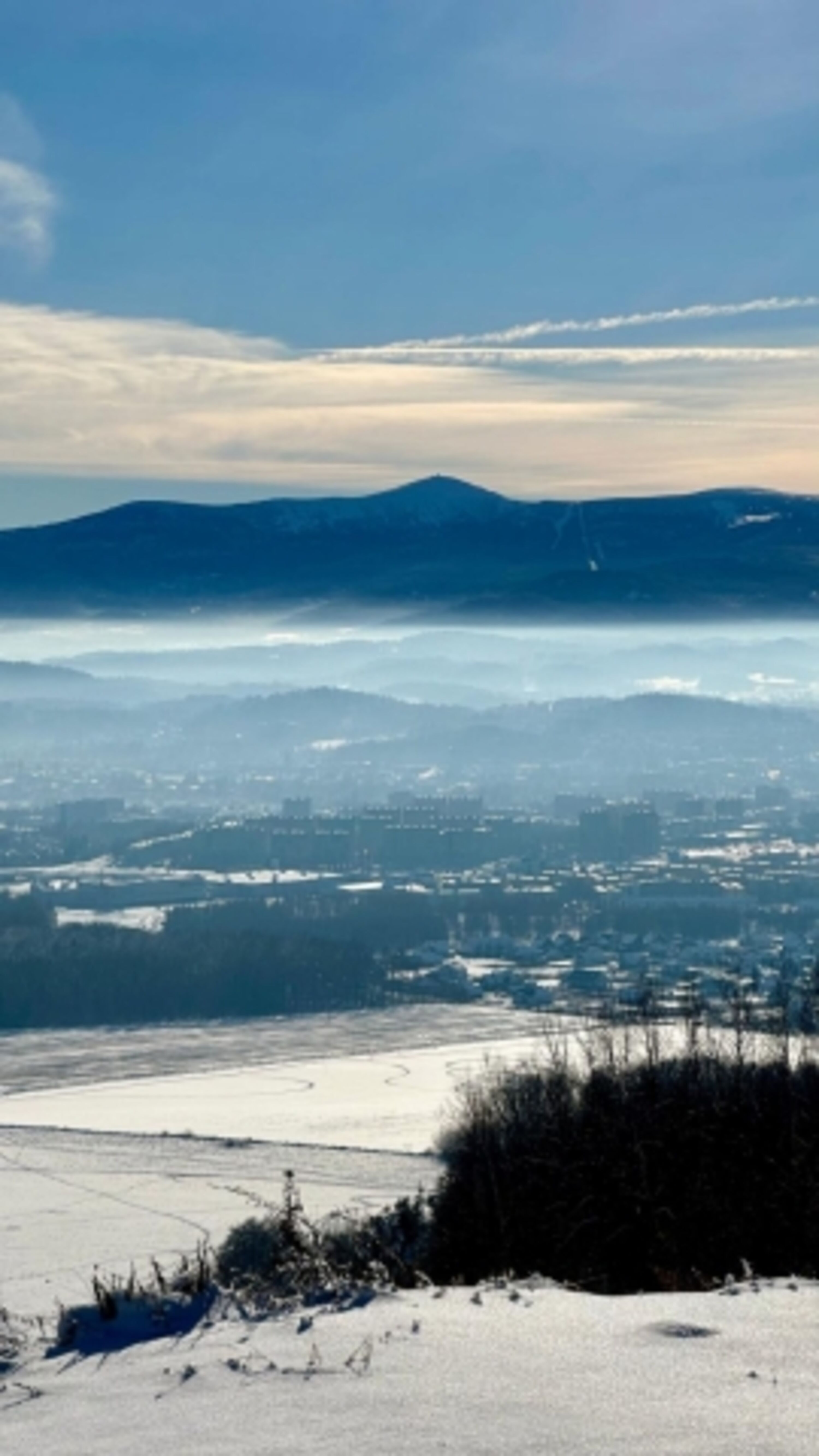 Ausblick auf das Tal Jelenia Gora und das Riesengebirge