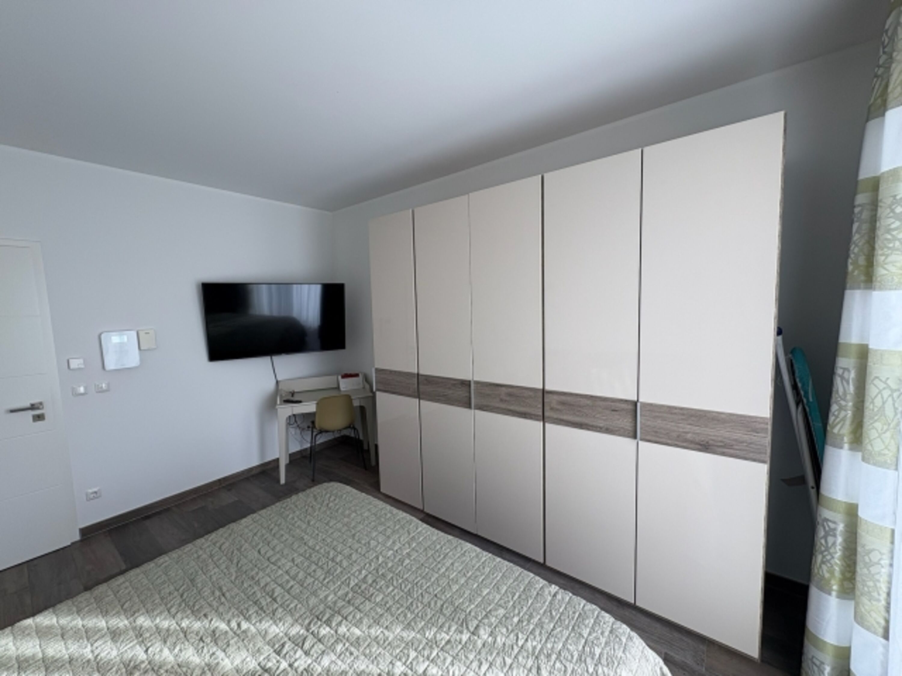 Schlafzimmer II