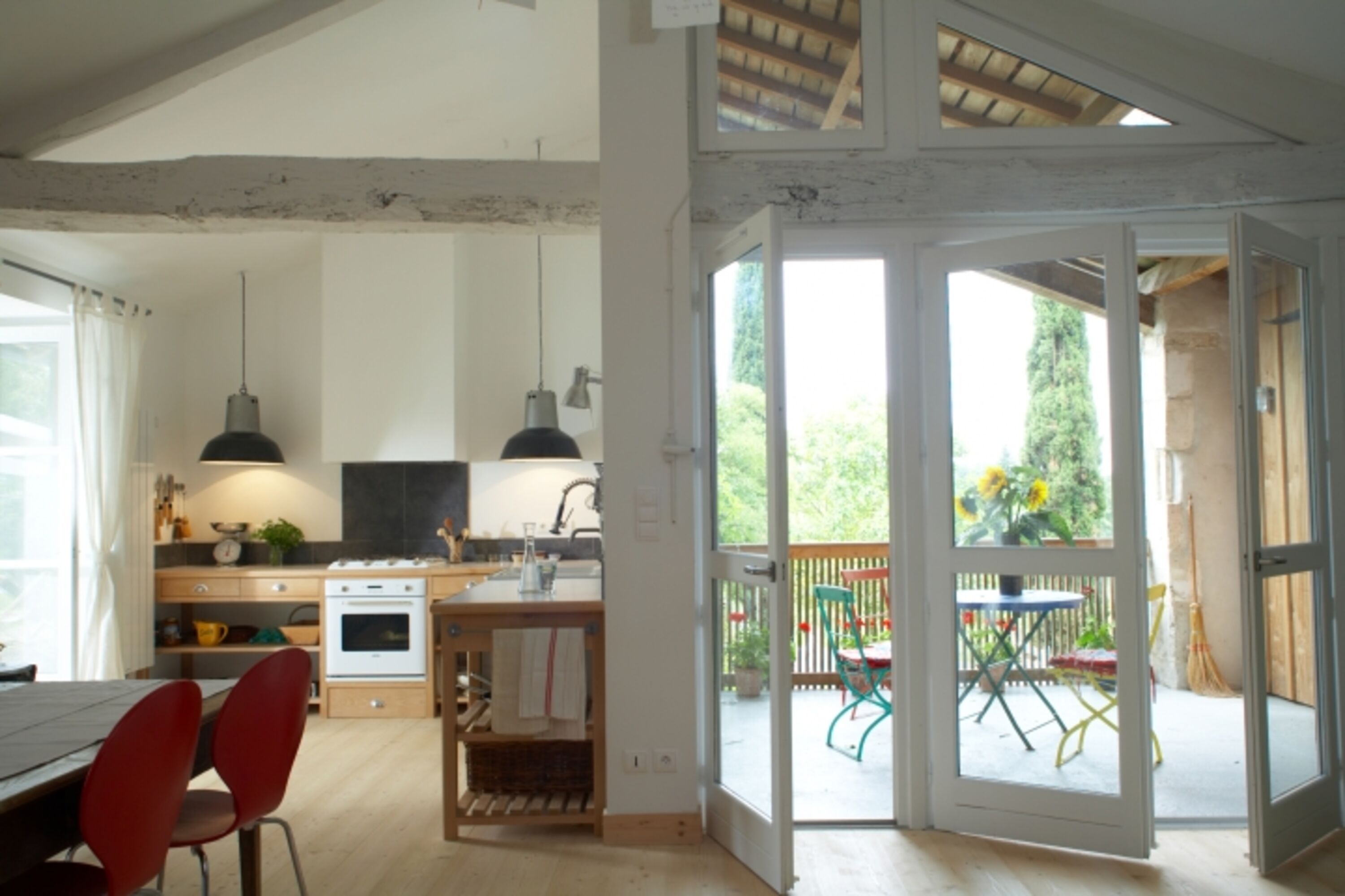 Küche mit Loggia