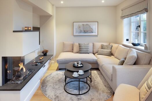 Wohnbereich mit Kamin