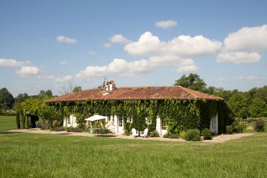 La Gravette Ostfassade