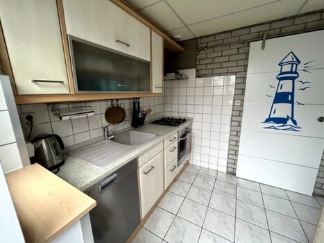 Voll ausgestatte Küche