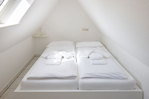 Schlafzimmer zwei im Obergeschoss