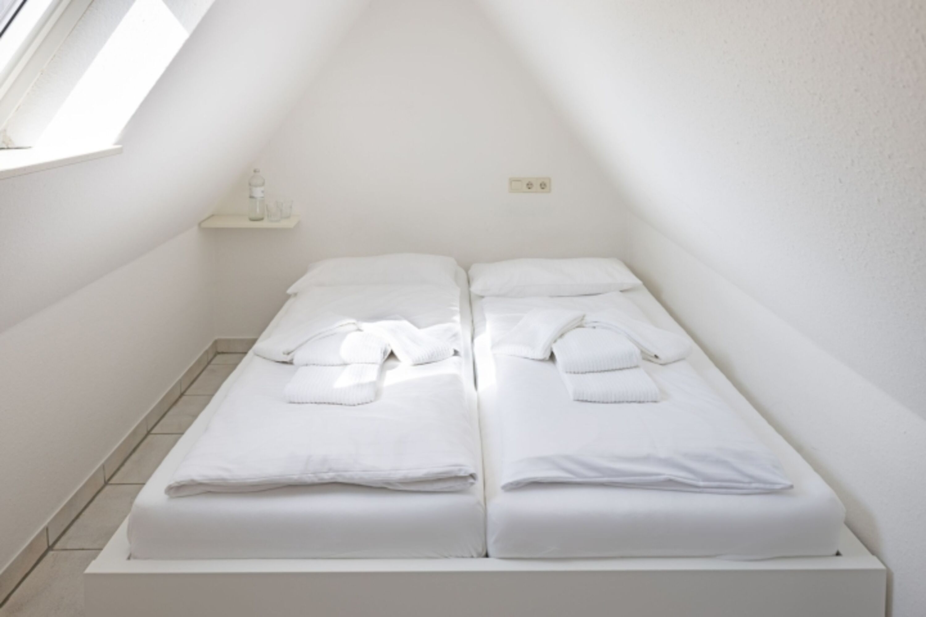 Schlafzimmer zwei im Obergeschoss