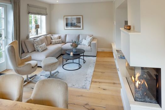 Wohnbereich mit Gaskamin