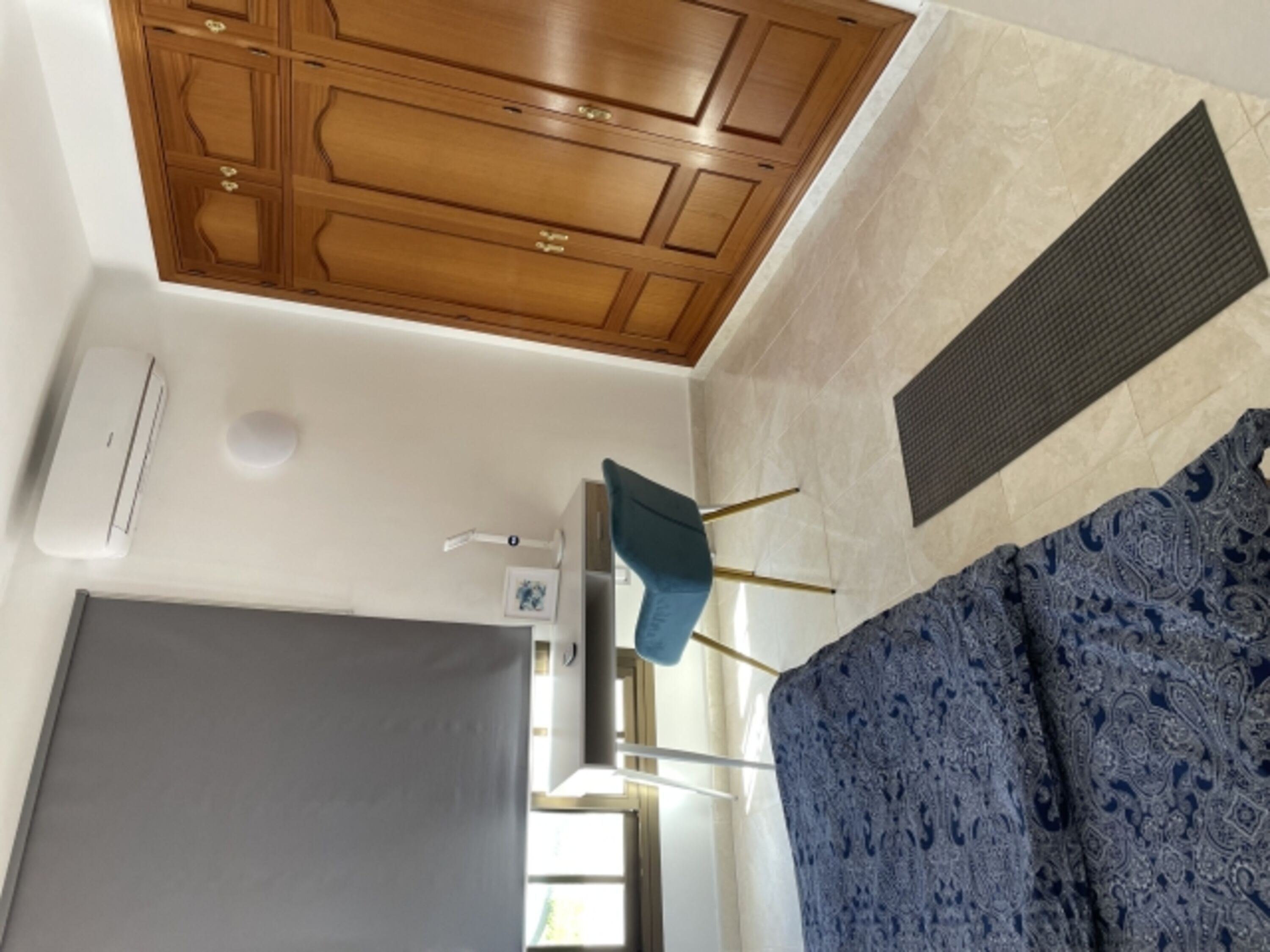Schlafzimmer 1