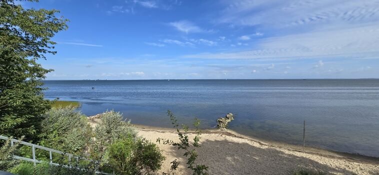 Blick zum Naturstrand