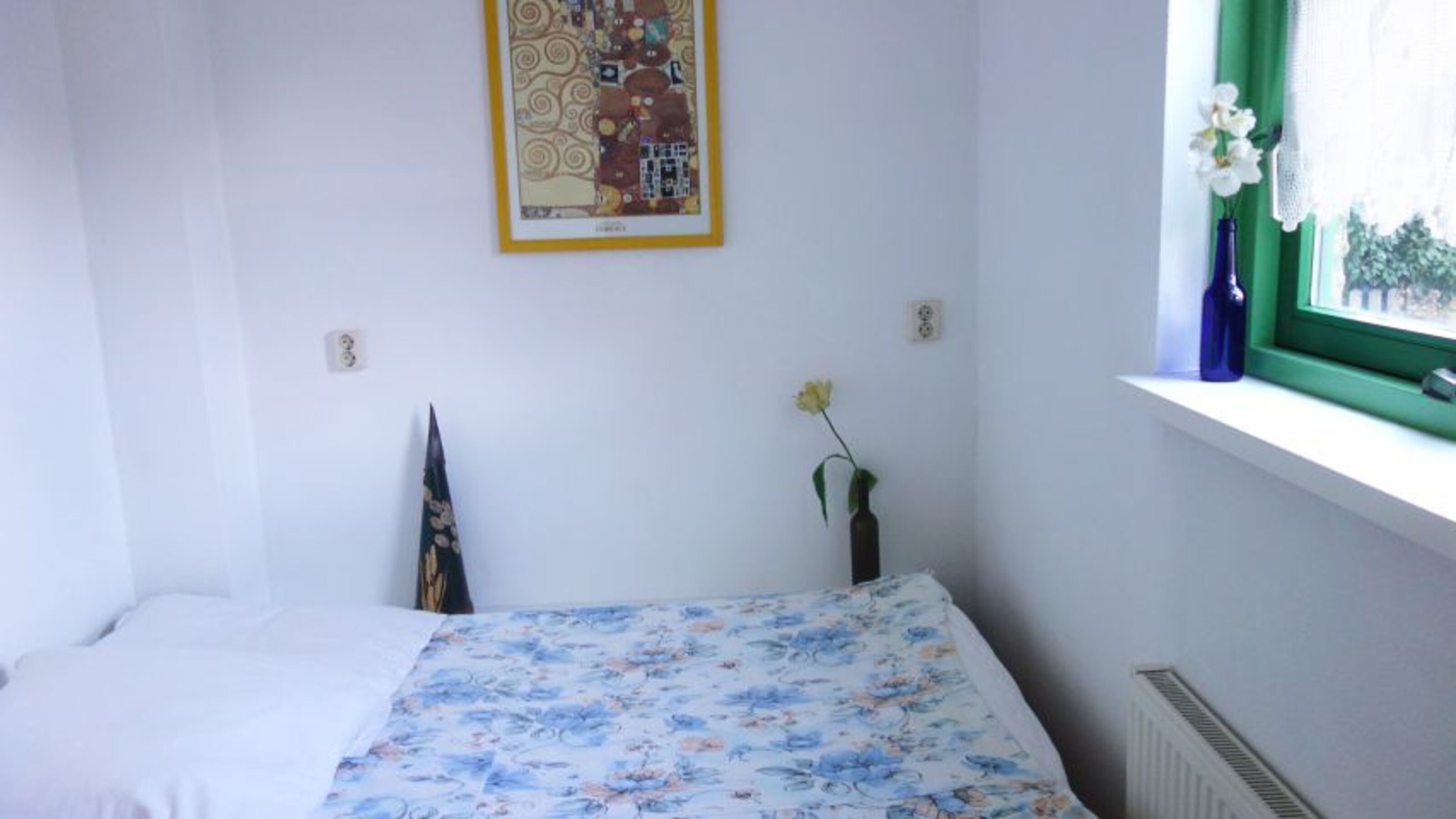 Schlafzimmer im Erdgeschoss, Schrank, Verdunklung