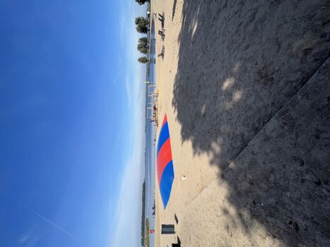 Strandbereich mit Spielgerät