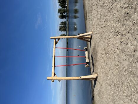 Strandbereich mit Schaukel