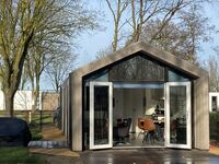 Gemütliches Ferienhaus mit Zaun in Strandnähe – Familien ...