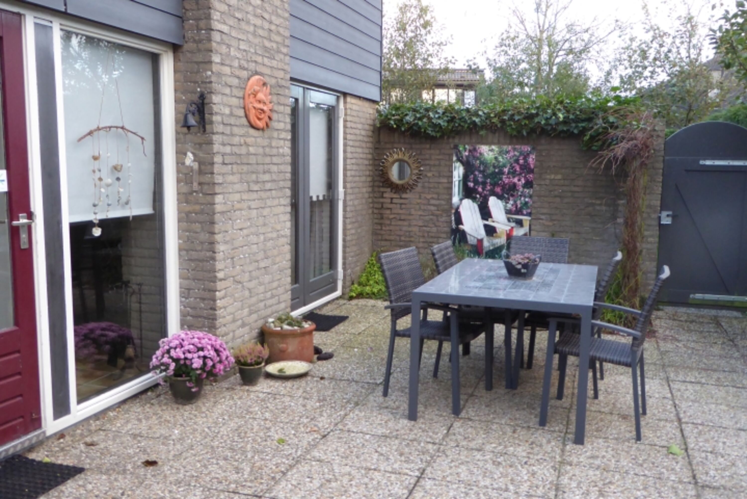 Patio (1. Terasse)