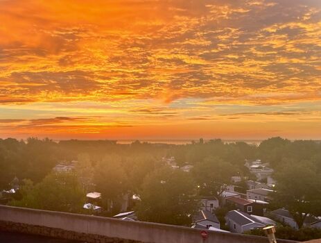 Sonnenaufgang im Oktober direkt vom Balkon über dem Mittelmeer