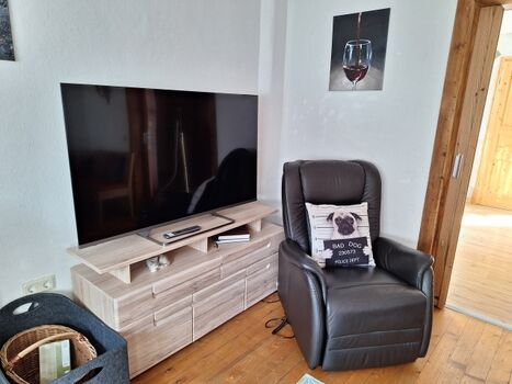 2 TV im EG Spiele Zimmer