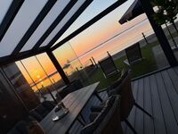 Chalet mit Strandlage &  Blick auf Wasser im Europarcs Bad H ...