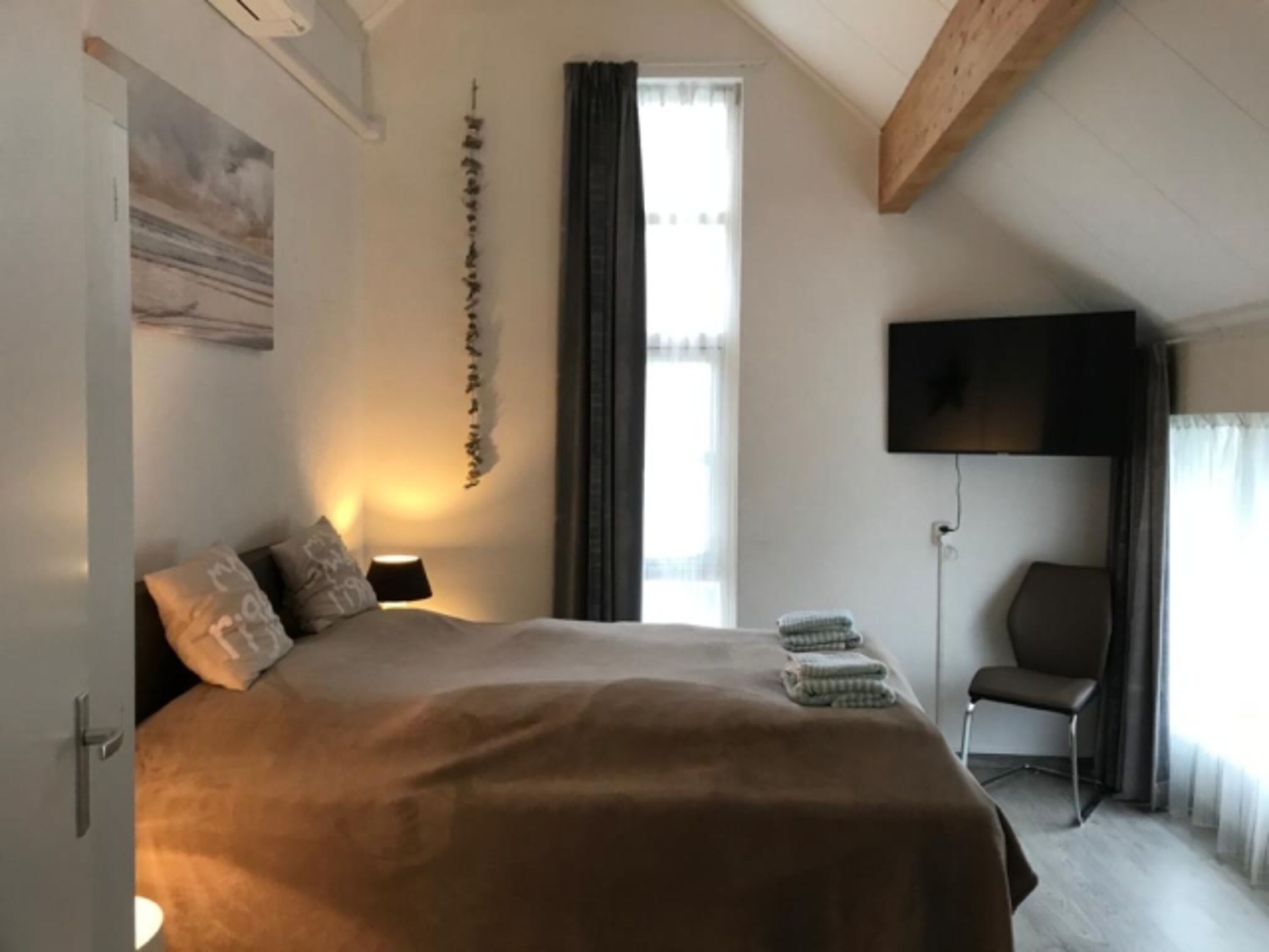 2 oberes Schlafzimmer