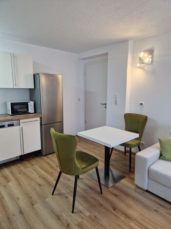 Küche mit Essbereich