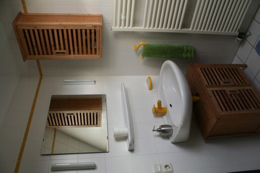 Badezimmer oben mit Badewanne