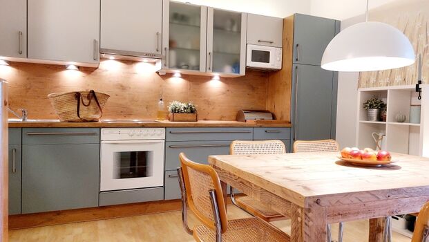 perfekt ausgestattete Küche