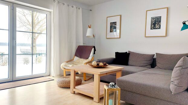 - selbst vom Sofa aus