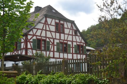 Hausansicht von der Gartenseite