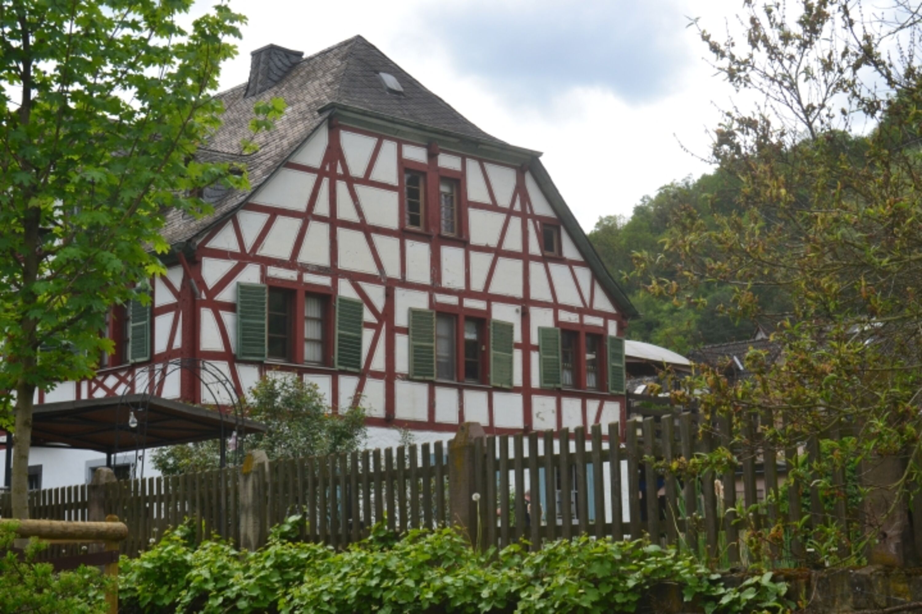 Hausansicht von der Gartenseite