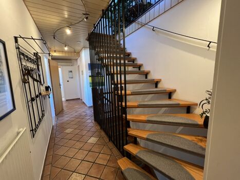 Treppe zum Schlafzimmer 4