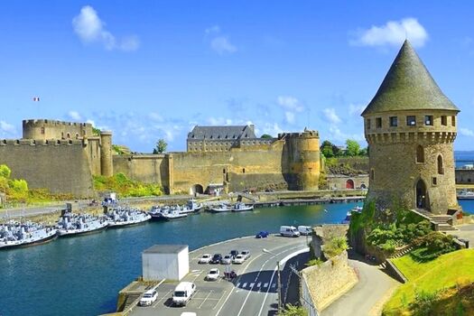 Brest – Der Militärhafen, das Schloss und der Tanguy-Turm