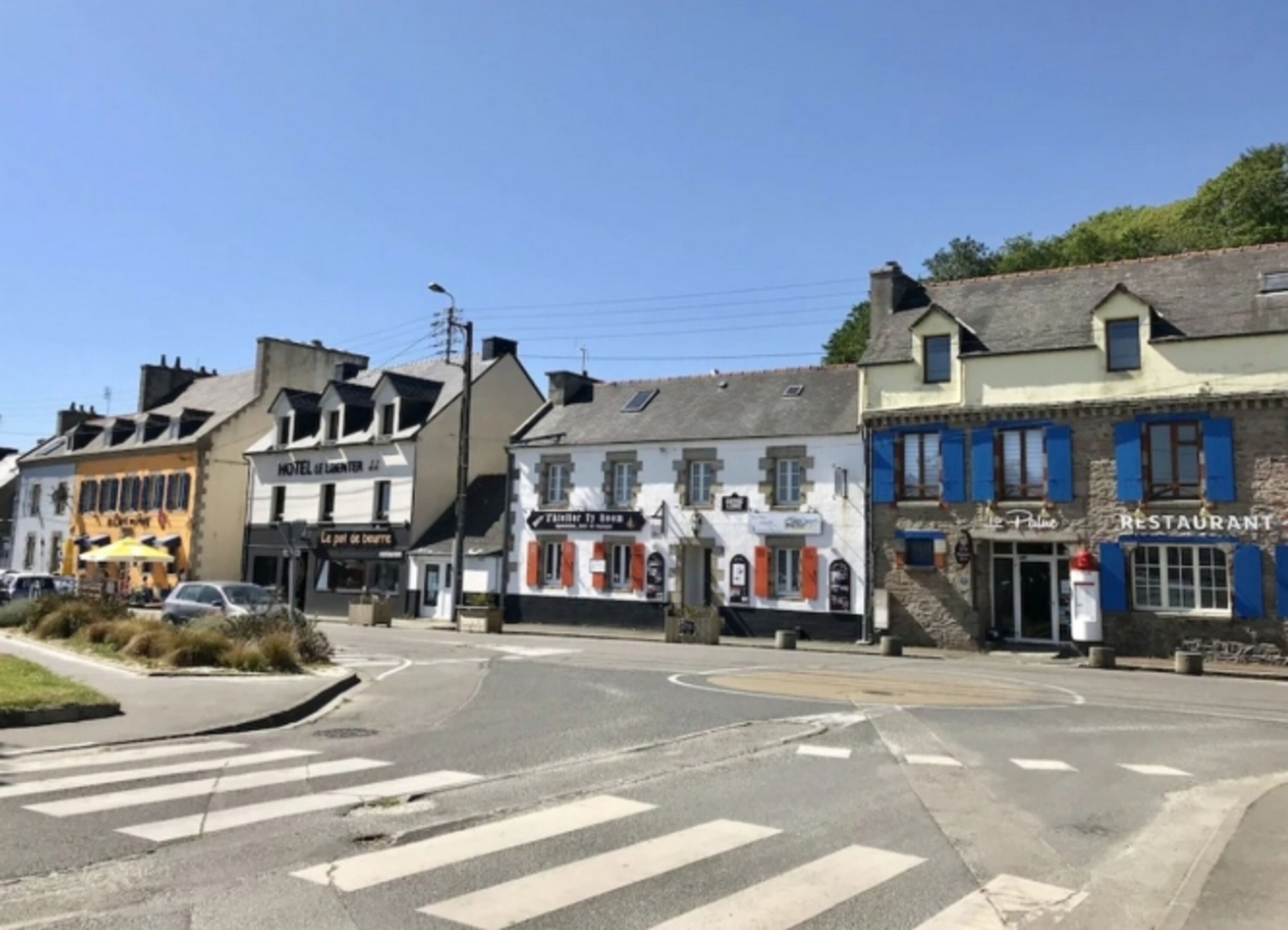 Bretagne, Landéda – Restaurants und Café im Hafen von Aber Wrac’h