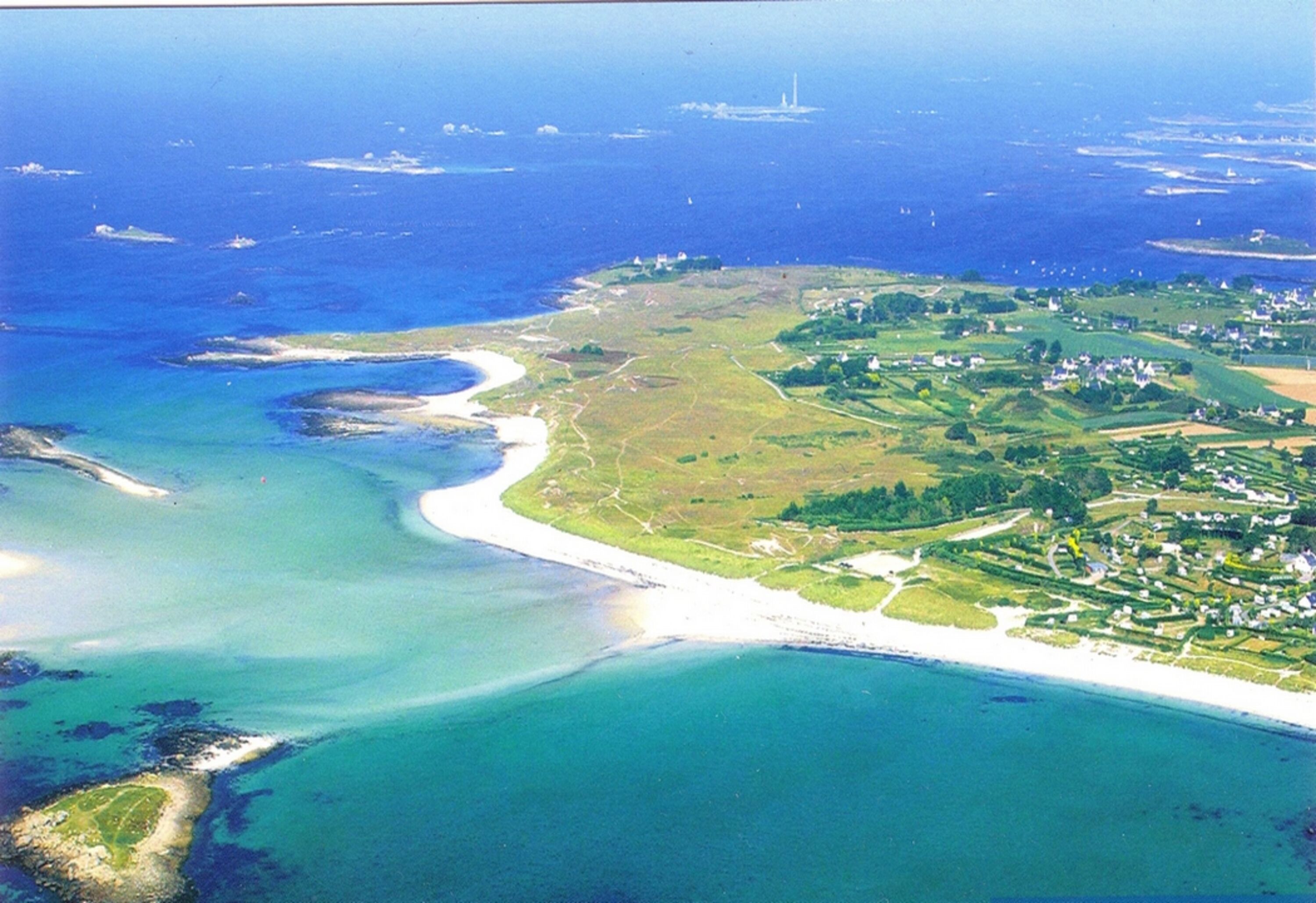 Die Halbinsel St Marguerite in Landeda: unberührte Natur, goldener Sand, türkisfarbenes Meer.
