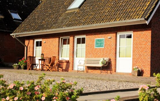 Backhaus in der Mittagssonne