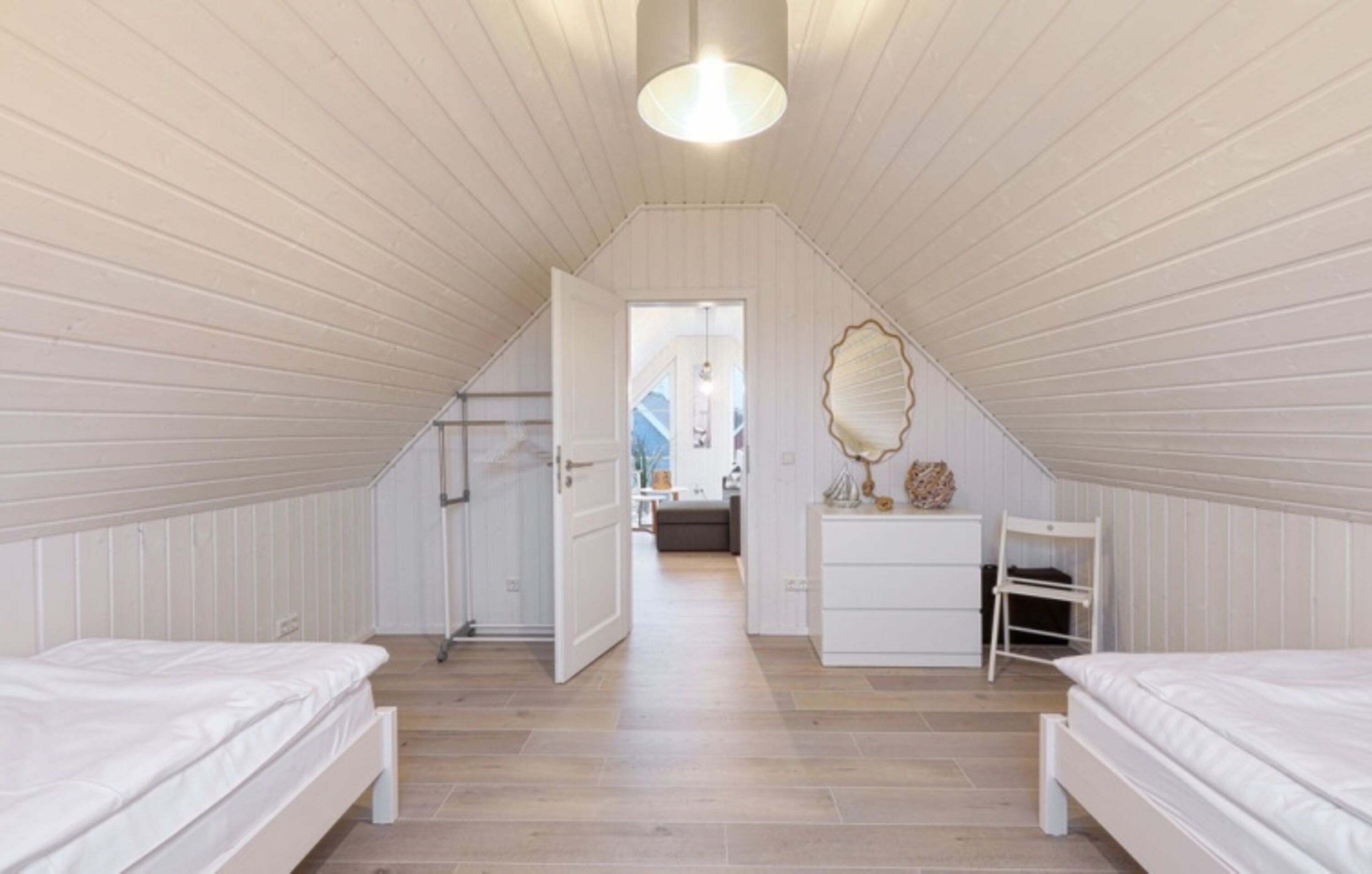Schlafzimmer 2
