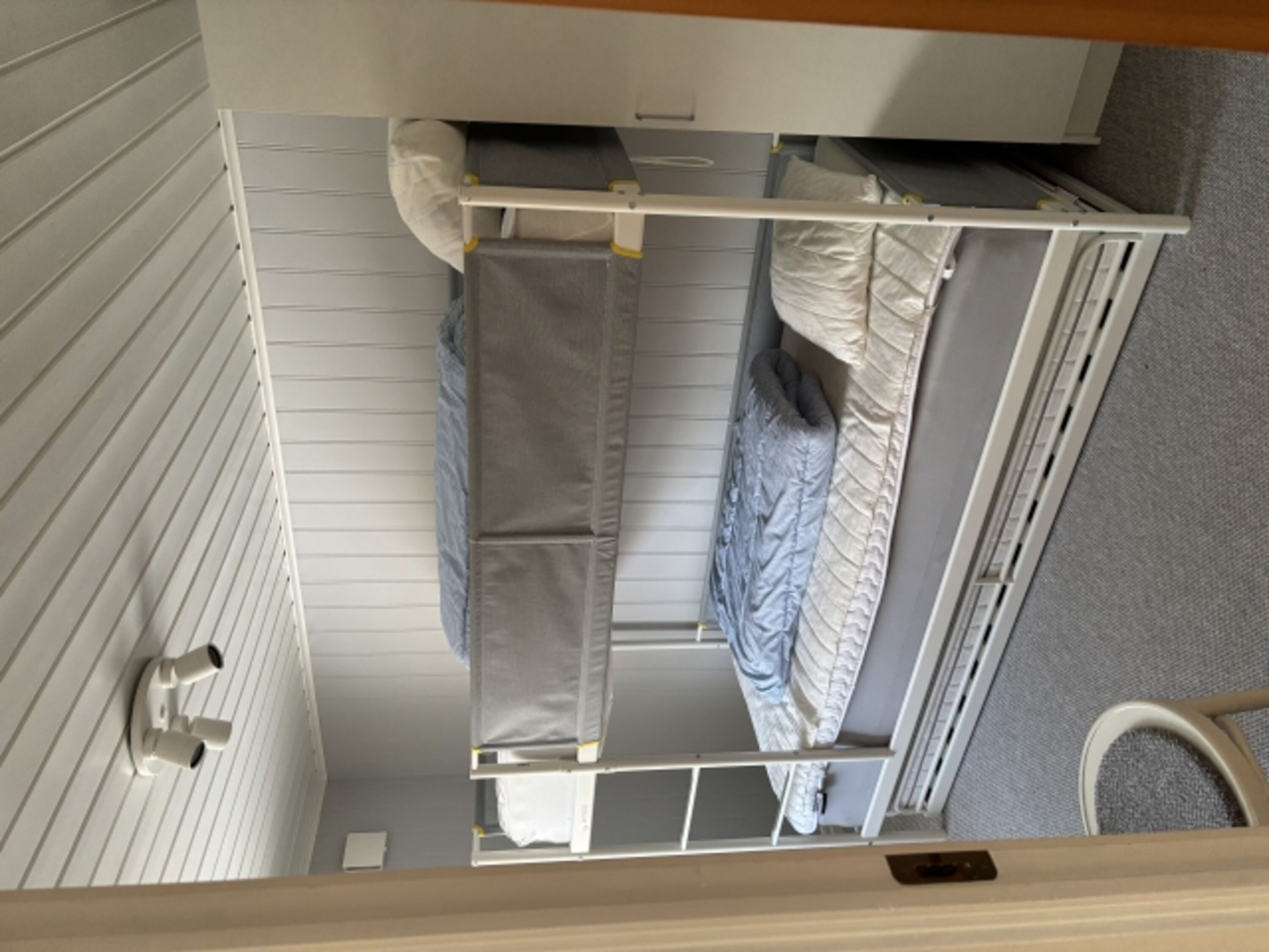 Schlafzimmer 2