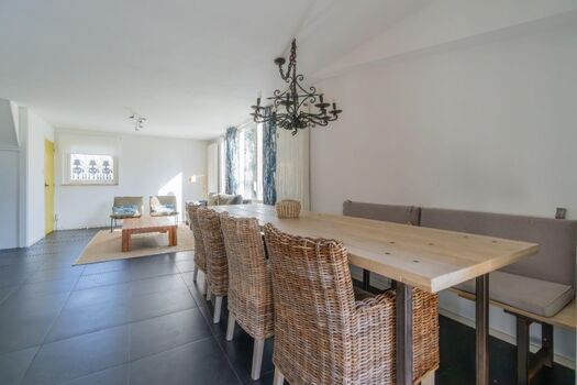 Die Essgruppe für 6 Personen