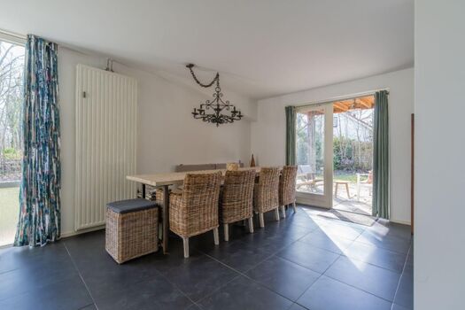 Die Essgruppe für 6 Personen