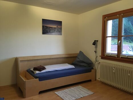 Schlafzimmer 2 - Bett 1 0,90x2,00m
