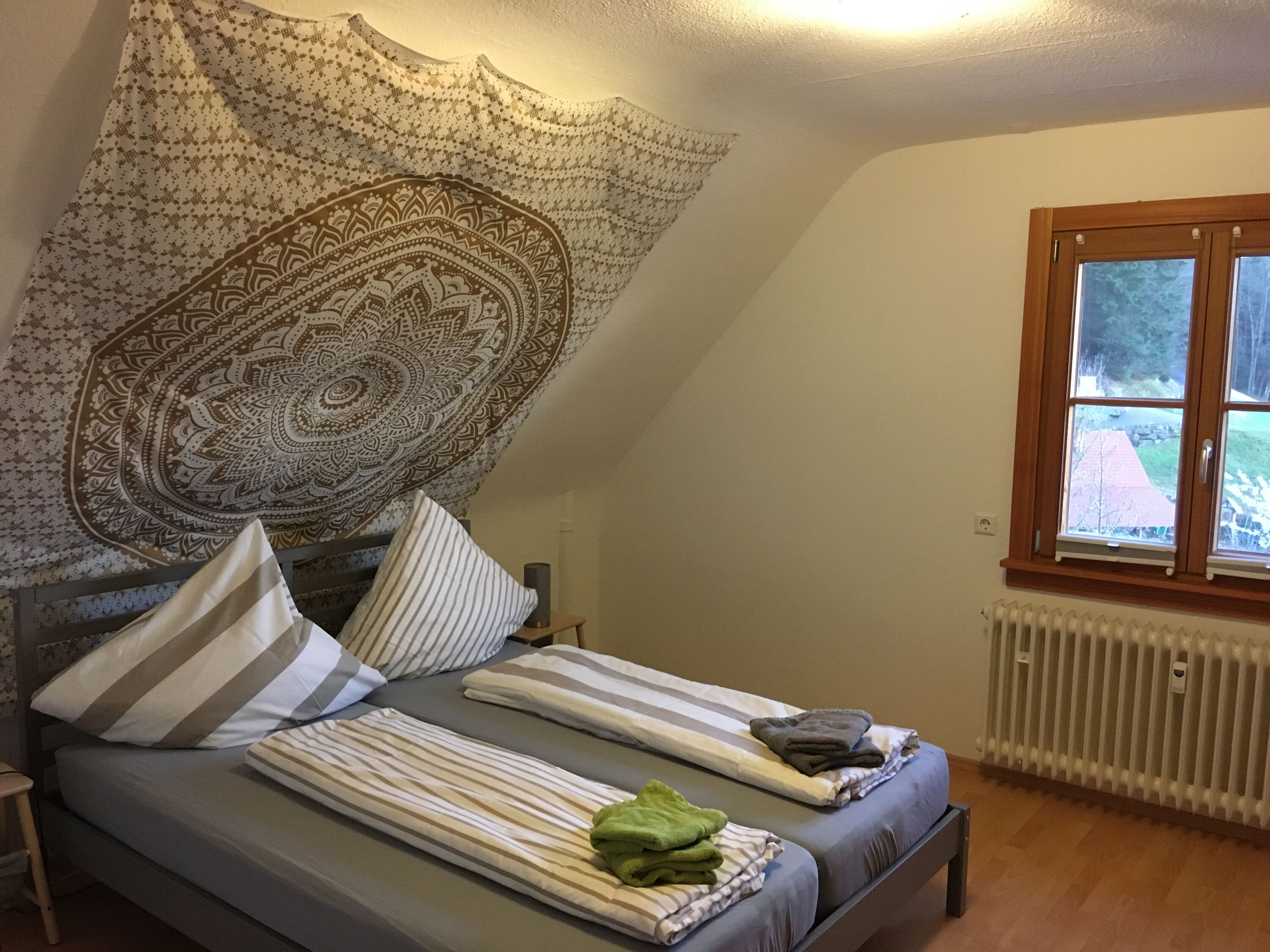 Schlafzimmer 1