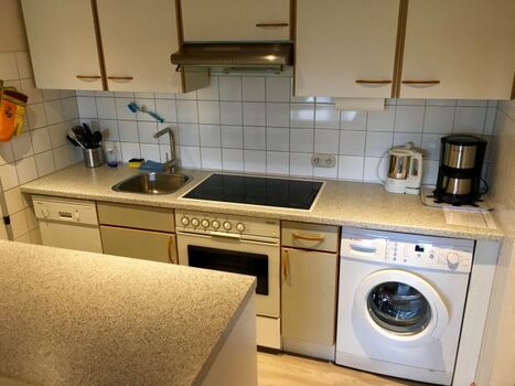 Küche mit komplett Ausstattung