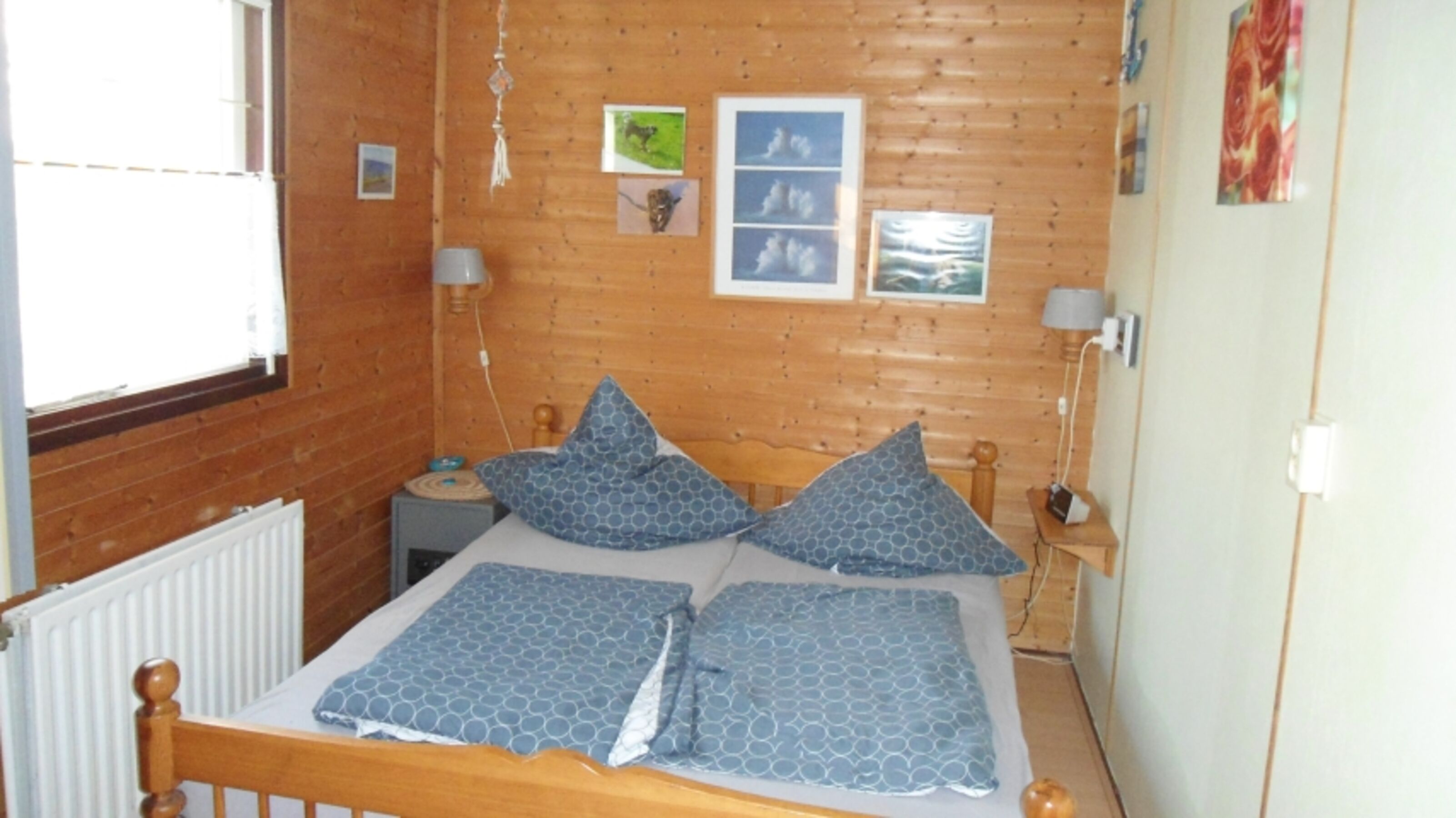 Schlafzimmer 1