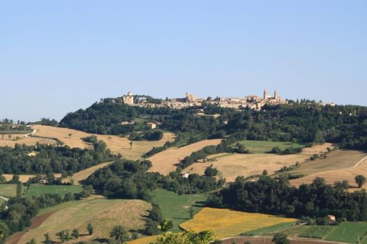 Blick auf San Ginesio, eintauchen ins Mittelalter
