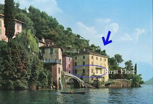 Das Palazzo direkt am Comersee mit dem Garten auf der rechten Seite