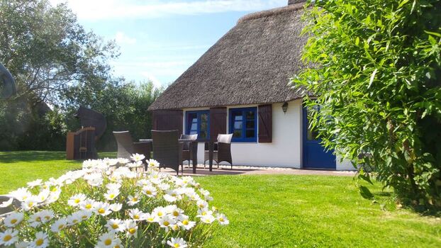 Terrasse mit Strandkorb