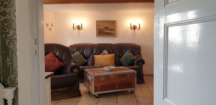 Wohnstube mit Ledergarnitur