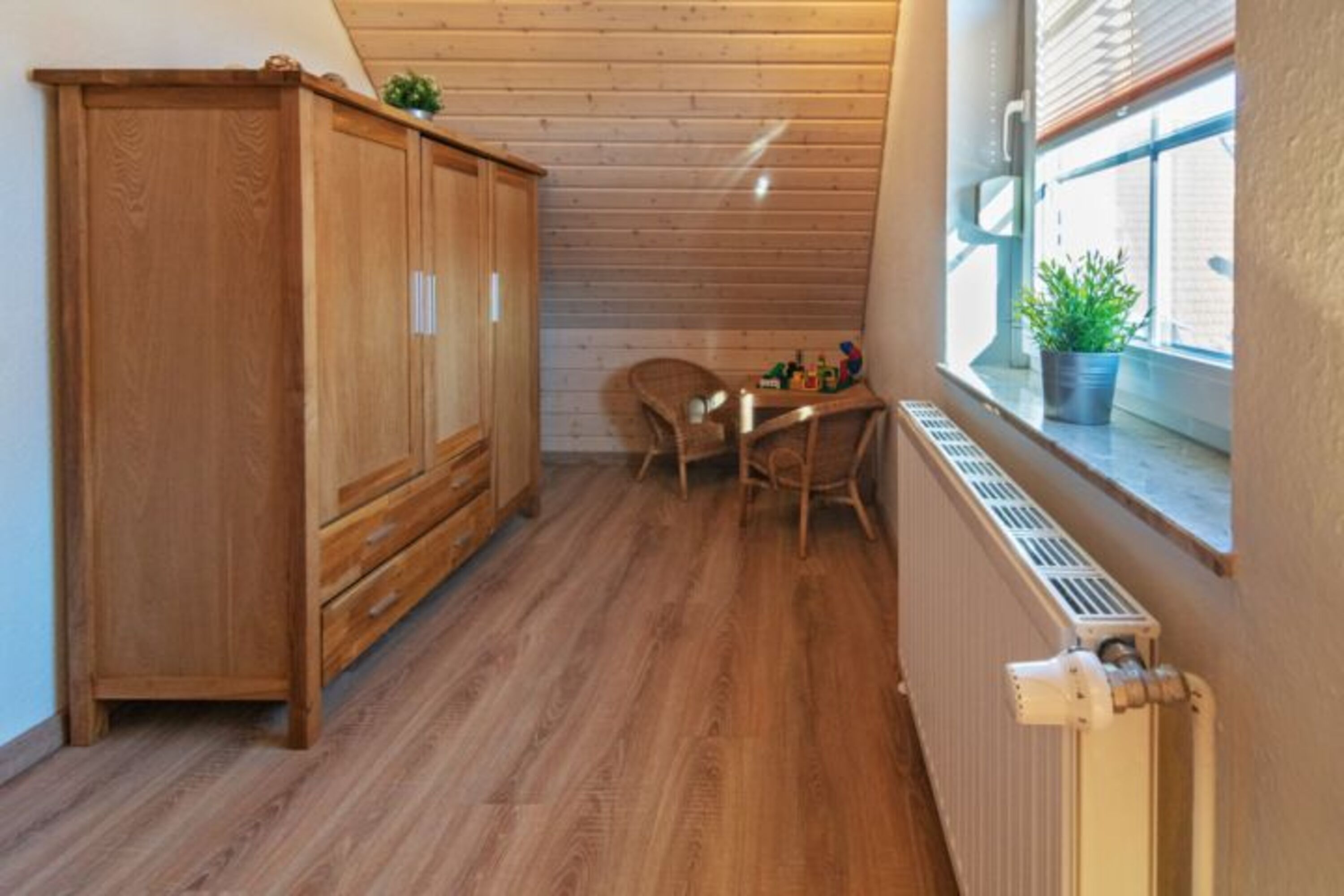 Schlafzimmer 1. OG mit Spielecke