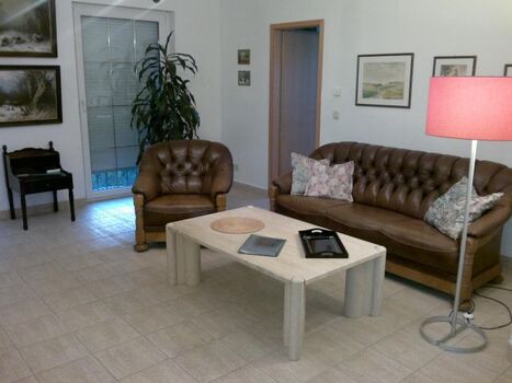 Wohnzimmer mit Flat TV