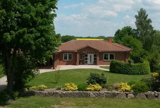 Außenansicht von der Straße